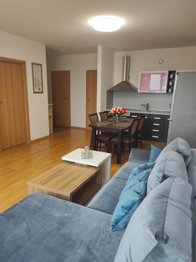 Klaipedos 99 Apartamentai Panevėžys Exteriör bild